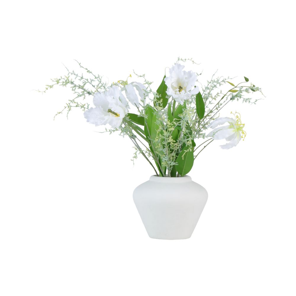  Model - White